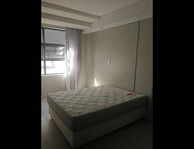 2 BEDROOM PROPERTY TO RENT IN MENLO PARK